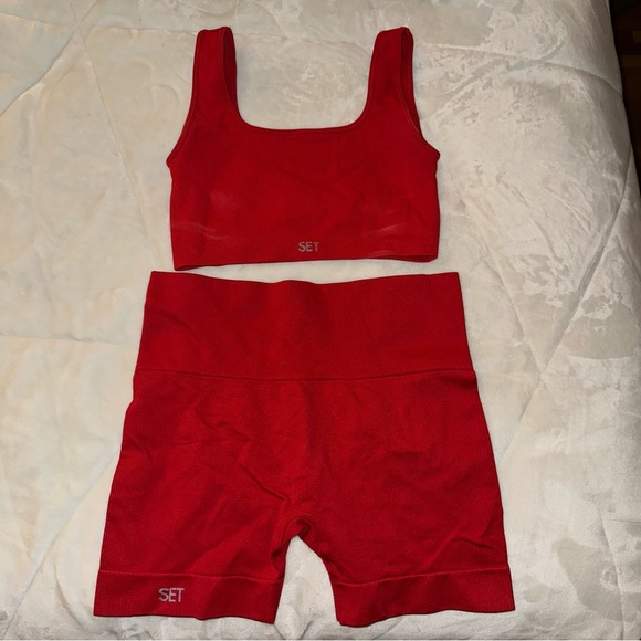LIMITED COLOR Set Active Heartthrob Bike Shorts & Box Cut Bra Set
